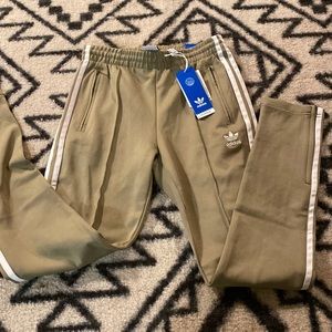 Adidas slim fit tan pant nwt size xs